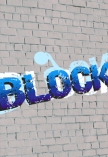 Sticker Block imprim� sur adh�sif blanc avec d�coupe � la forme.