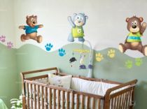 sticker ourson. Sticker d�coratif enfant Luc l'ourson. Imprim� sur adh�sif d�coup� � la forme.