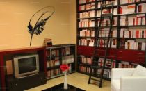 Sticker plume d�coup� � la forme dans vinyle de couleur unie.