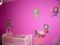 Sticker les trois petites f�es imprim�es sur vinyle adh�sif avec d�coupe � la forme. Retrouvez ici Am�lie, Clara et Victoria, vos stickers petites f�es pr�f�r�s pour une nouvelle d�coration de votre int�rieur. Ces trois stickers f�es veilleront sur vos enfants pendant leur petit dodo. Cr�ation Kmiep.
