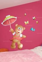 stickers muraux enfants. Marie l\'ourson et son ombrelle entour�e de papillons et d\'abeilles. stickers muraux enfants imprim�s sur adh�sifs et d�coup�s � la forme.