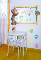 tableau effa�able� sec. Une mani�re ludique pour votre enfant d\'�crire ou de dessiner. Visuel imprim� sur vinyle adh�sif d�coup� � la forme, avec finition effa�able � sec. Utilisable avec feutres iDzif velleda disponible dans la rubrique accessoires.